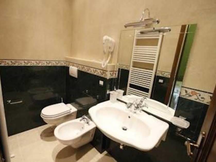 Villino Il Leone Hotel Florence Exterior photo